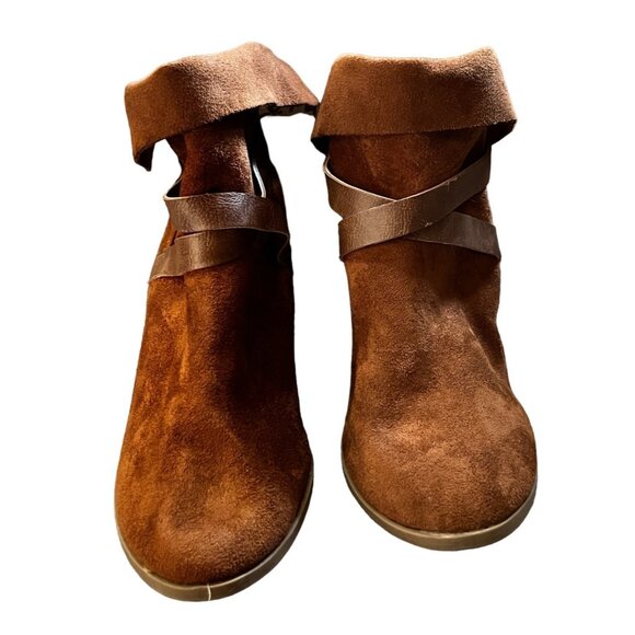 New Directions Jorie Strap Cognac Suede Ankle Boots Sz 10 Womens Chunky 3" Heel - Picture 16 of 16